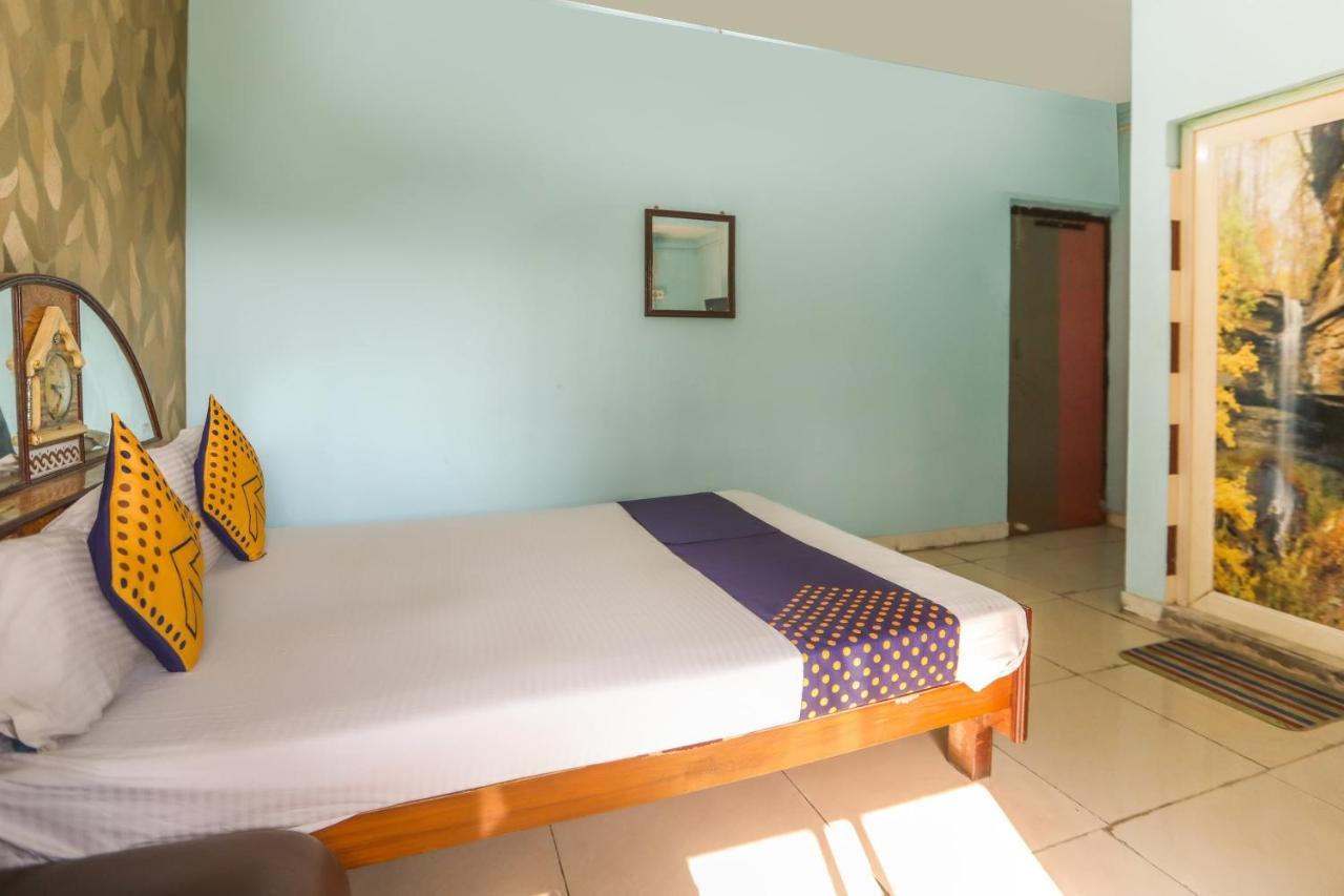 Spot On 10470 Hollywood Joka Hotel Bhasa Екстериор снимка
