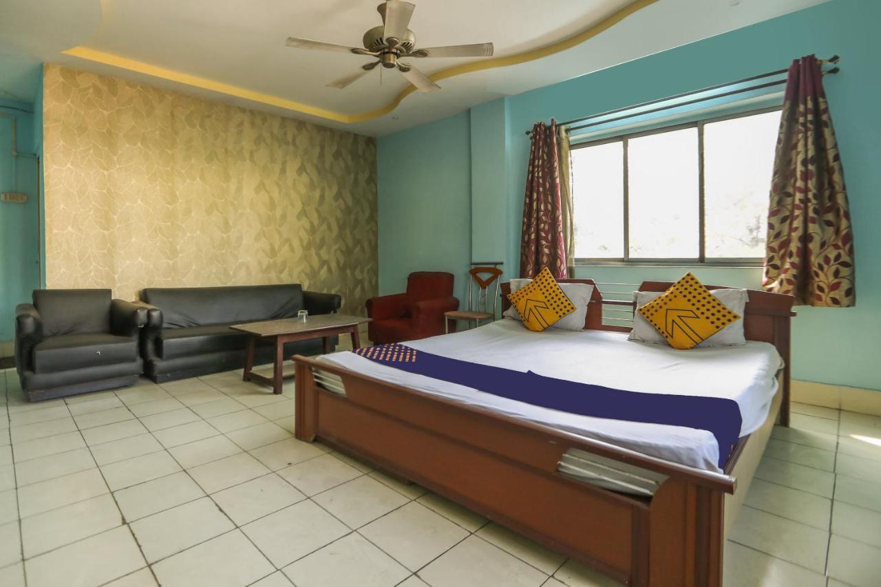 Spot On 10470 Hollywood Joka Hotel Bhasa Екстериор снимка