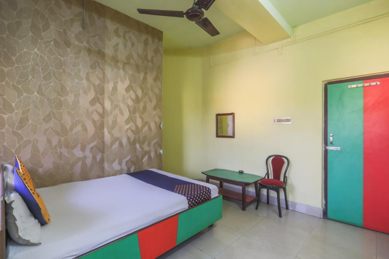 Spot On 10470 Hollywood Joka Hotel Bhasa Екстериор снимка